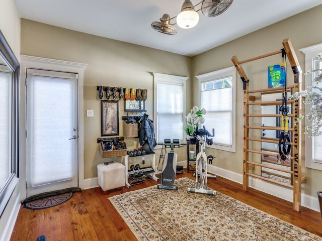 1320 Alston Avenue, Fort Worth, TX 76104