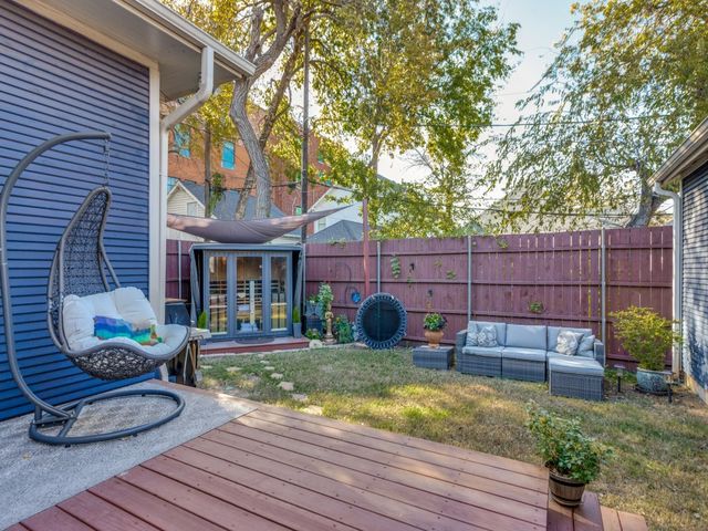 1320 Alston Avenue, Fort Worth, TX 76104