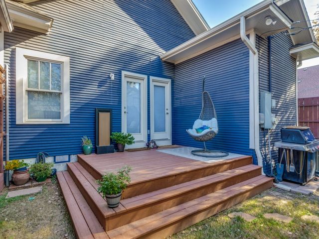 1320 Alston Avenue, Fort Worth, TX 76104