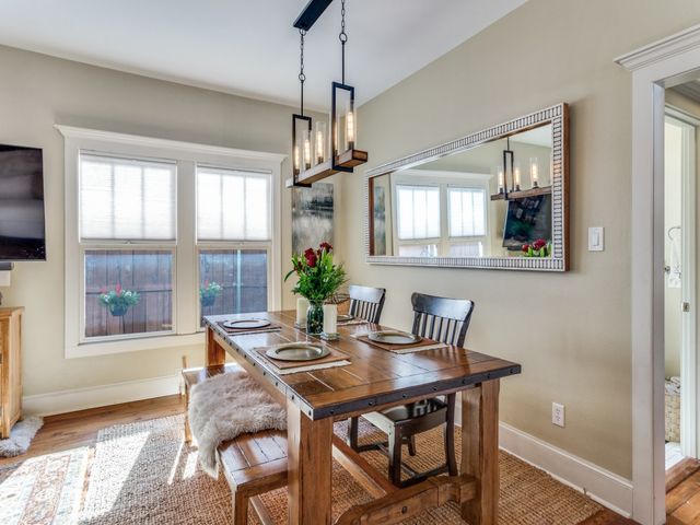 1320 Alston Avenue, Fort Worth, TX 76104