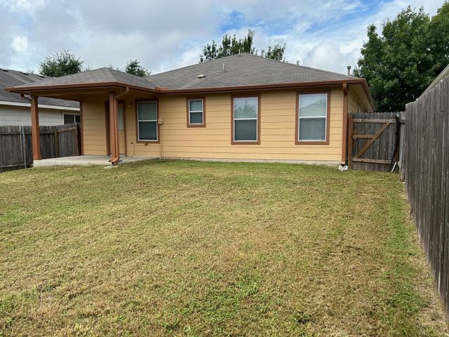 13033 Jelly Palm TRL, Elgin, TX 78621