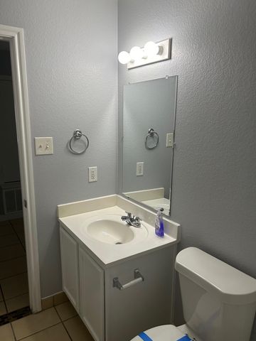 13033 Jelly Palm TRL, Elgin, TX 78621