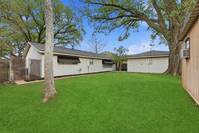 826 Kentucky Street, Deer Park, TX 77536