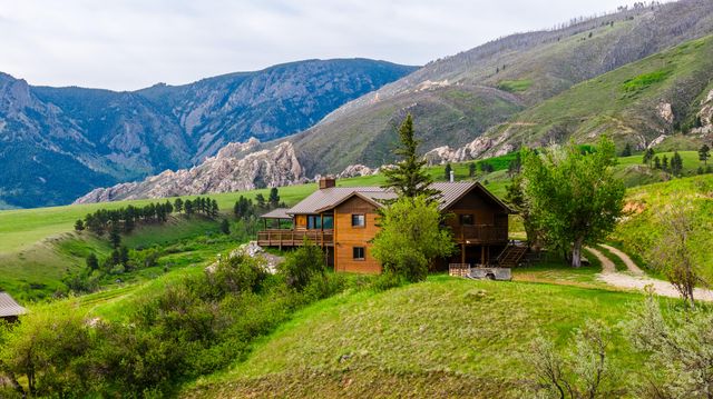 88 Lower Hideaway Lane, Sheridan, WY 82801