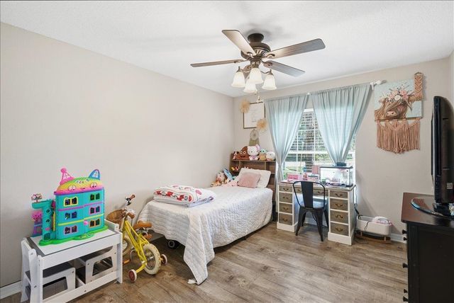 8 Point of Woods Drive, Palm Coast, FL 32164