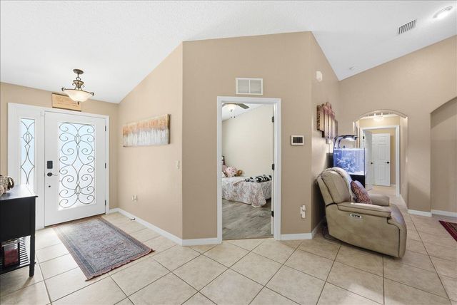 8 Point of Woods Drive, Palm Coast, FL 32164