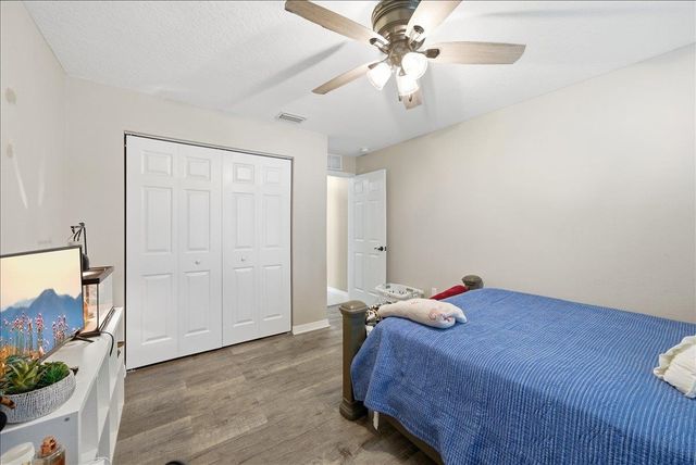 8 Point of Woods Drive, Palm Coast, FL 32164