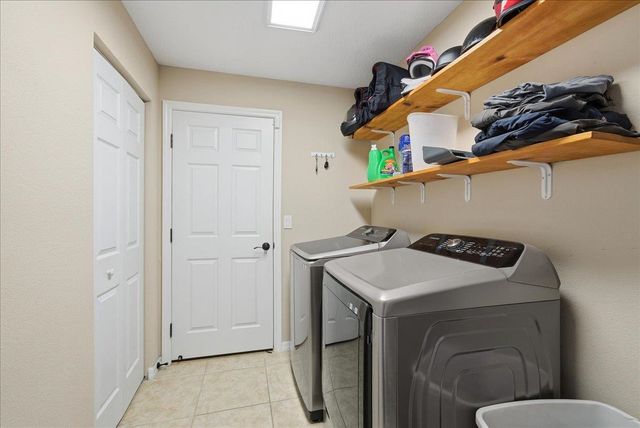 8 Point of Woods Drive, Palm Coast, FL 32164