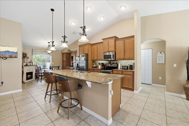 8 Point of Woods Drive, Palm Coast, FL 32164