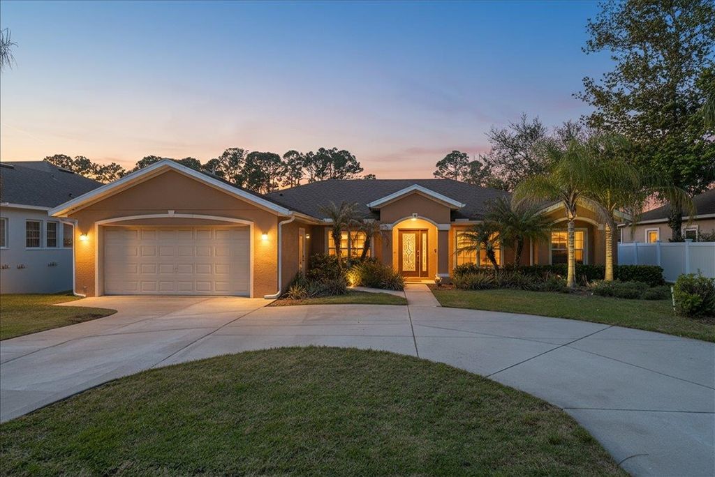 8 Point of Woods Drive, Palm Coast, FL 32164