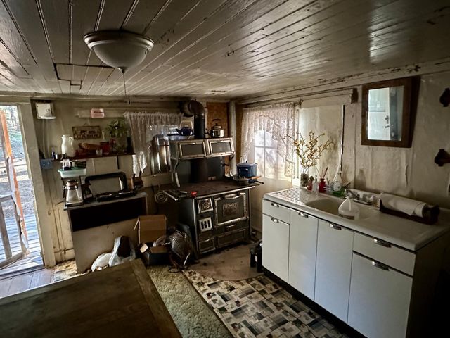 1197 Mckays Point Rd, Arnold, CA 95223