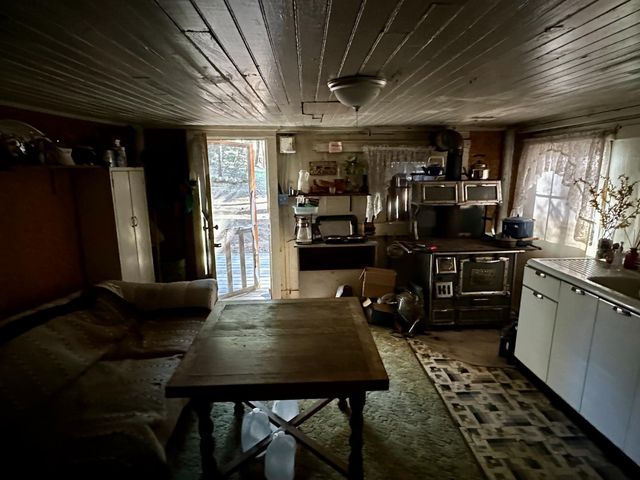 1197 Mckays Point Rd, Arnold, CA 95223