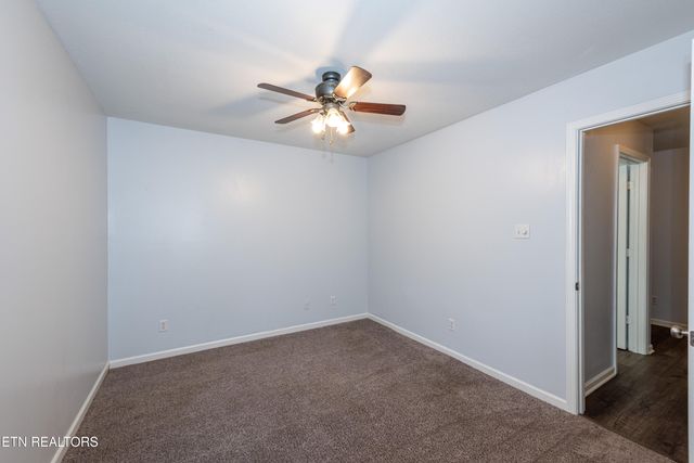 1032 Willow Creek Circle, Maryville, TN 37804