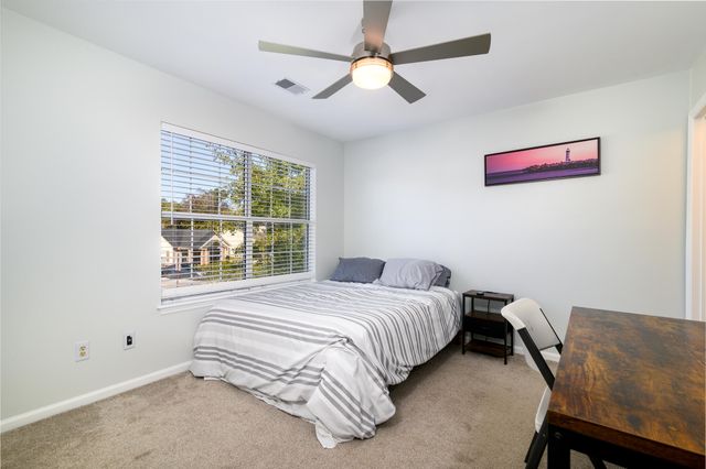 42 Woodleaf Court, Charleston, SC 29407