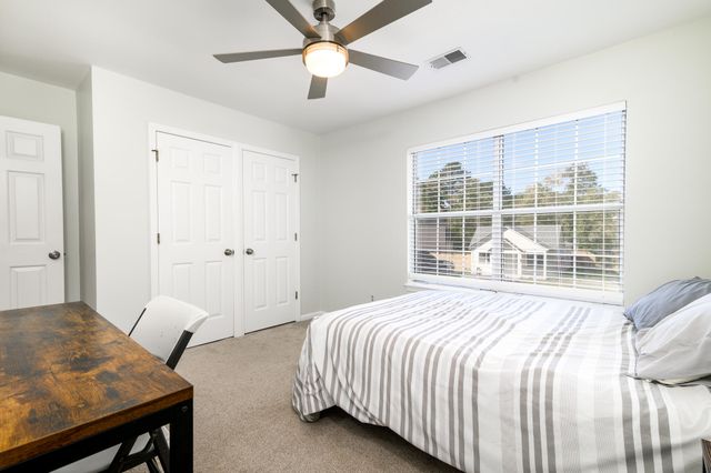 42 Woodleaf Court, Charleston, SC 29407