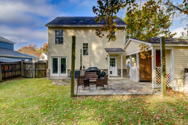 42 Woodleaf Court, Charleston, SC 29407