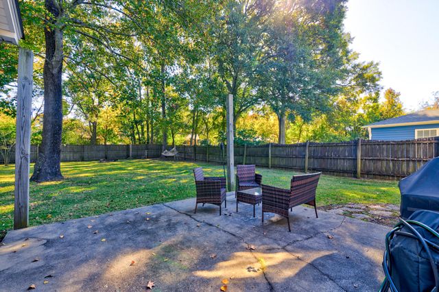 42 Woodleaf Court, Charleston, SC 29407