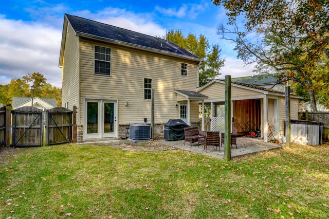 42 Woodleaf Court, Charleston, SC 29407