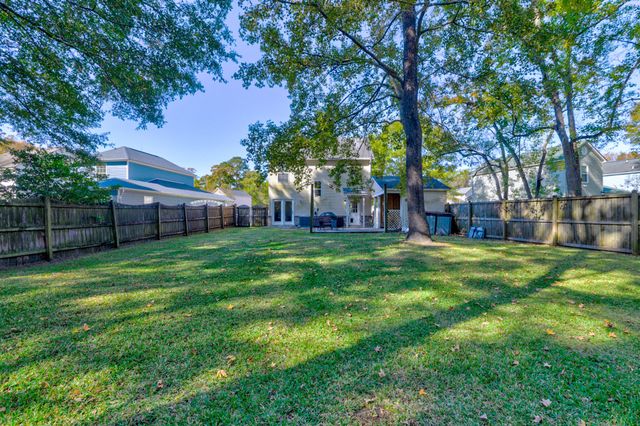 42 Woodleaf Court, Charleston, SC 29407