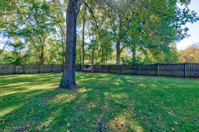 42 Woodleaf Court, Charleston, SC 29407