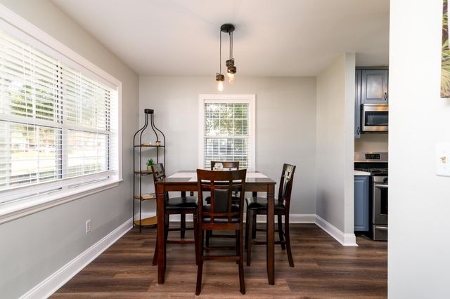 42 Woodleaf Court, Charleston, SC 29407