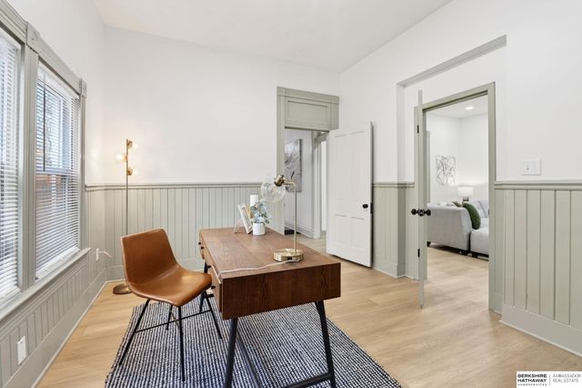 2110 S 33rd Street, Omaha, NE 68104