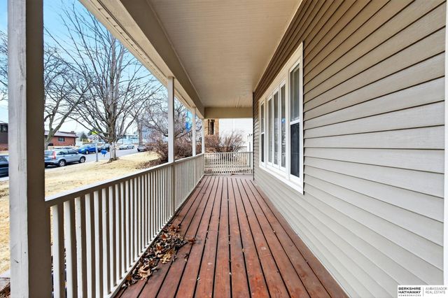 2110 S 33rd Street, Omaha, NE 68104