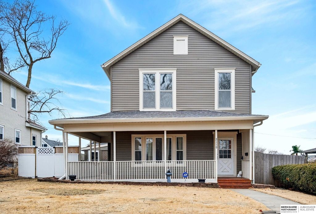 2110 S 33rd Street, Omaha, NE 68104