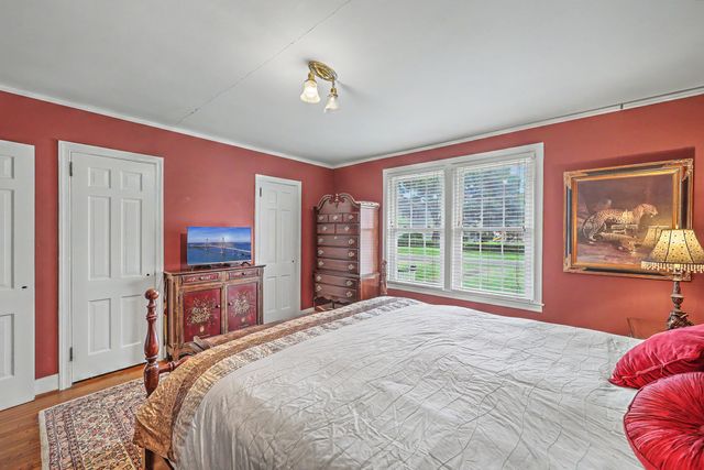 4 Oakdale Place, Charleston, SC 29407