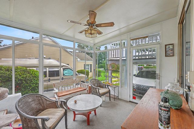 4 Oakdale Place, Charleston, SC 29407