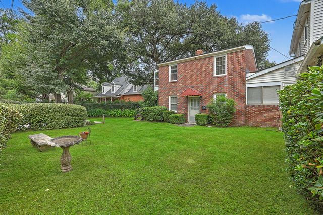 4 Oakdale Place, Charleston, SC 29407