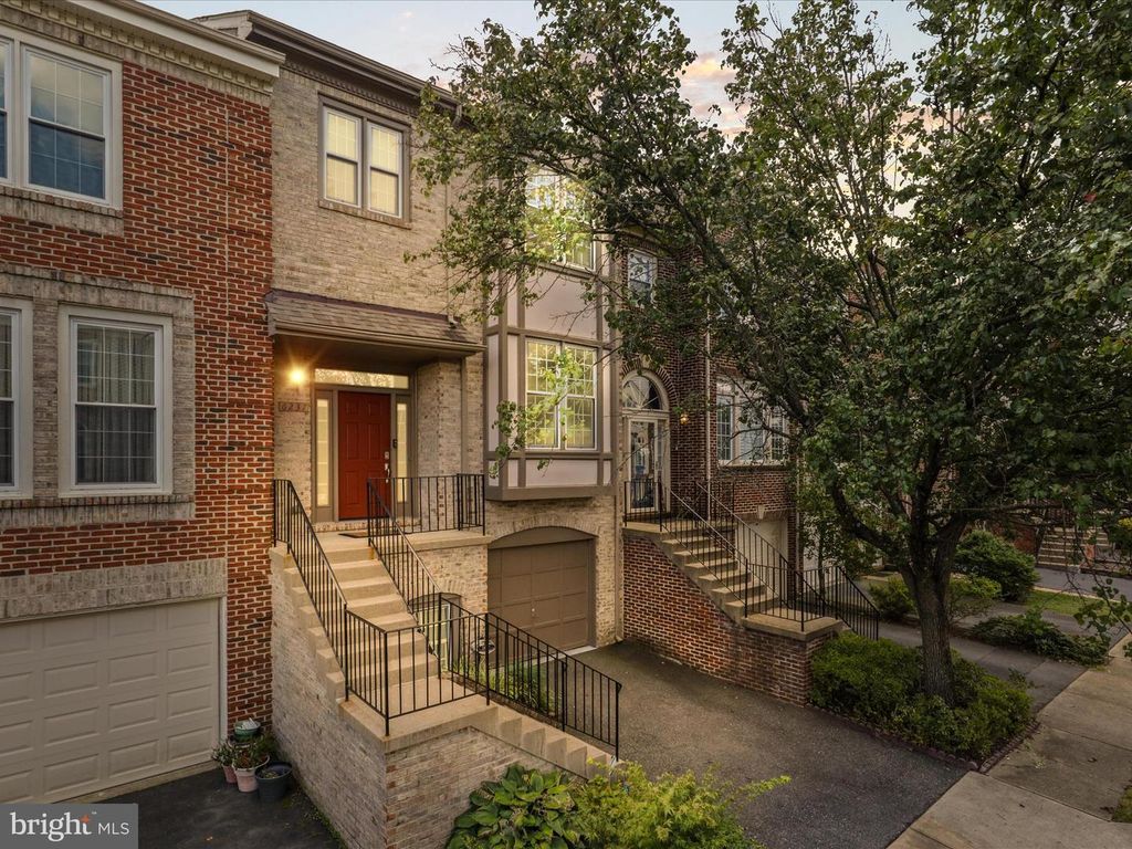 6237 CLARA EDWARD TER, Alexandria, VA 22310