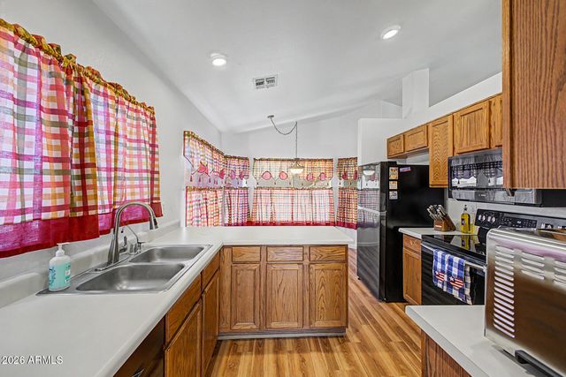 10943 W RUTH Avenue, Peoria, AZ 85345