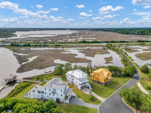 549 Towles Crossing Drive, Johns Island, SC 29455