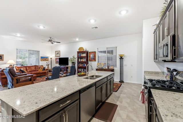 17629 S Ridgerunner Drive, Vail, AZ 85641