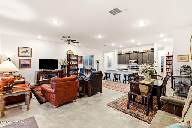 17629 S Ridgerunner Drive, Vail, AZ 85641