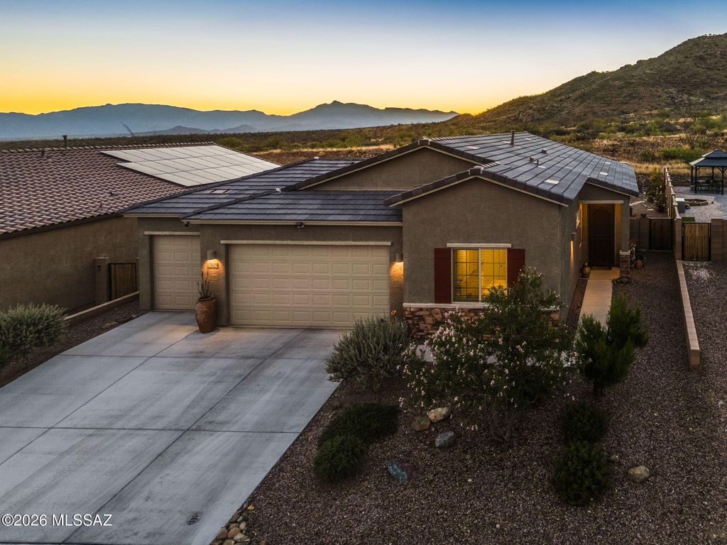 17629 S Ridgerunner Drive, Vail, AZ 85641