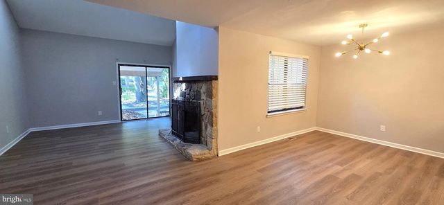 620 JAEGER CT, Sicklerville, NJ 08081