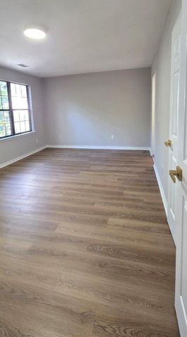 620 JAEGER CT, Sicklerville, NJ 08081