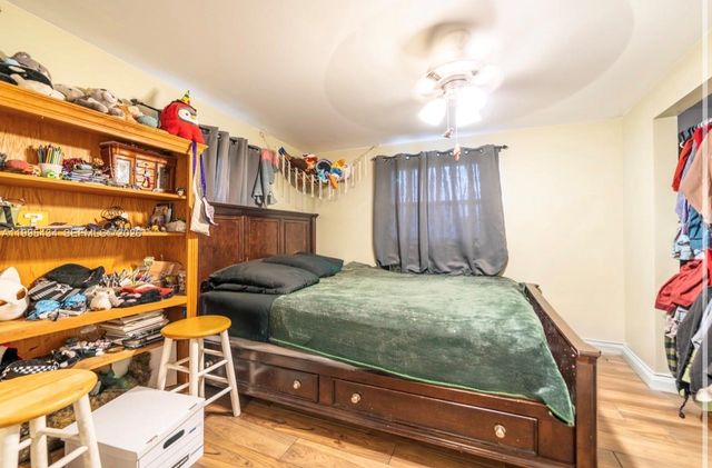 6890 SW 57th St, Davie, FL 33314