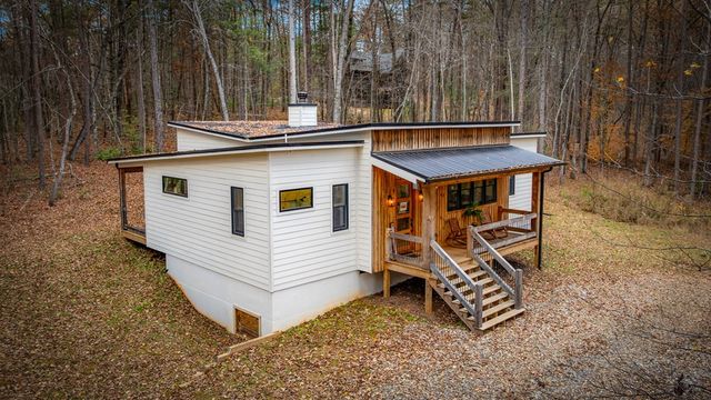 649 Lees Ride, Mccaysville, GA 30555