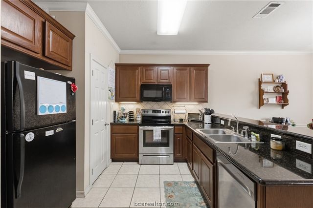 326 Forest Drive, College Station, TX 77840