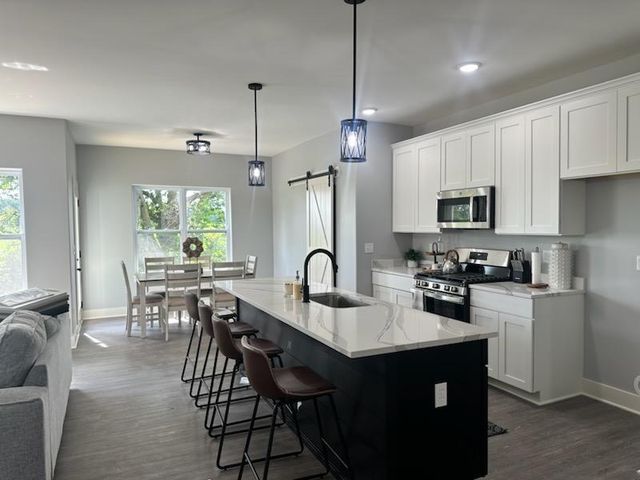 634 Anjali Court R, Sycamore, IL 60178