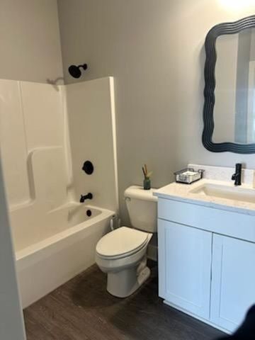 634 Anjali Court R, Sycamore, IL 60178