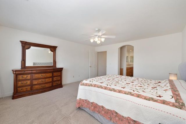 1381 Haddington Dr, Folsom, CA 95630