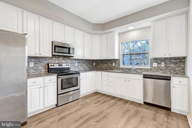 20372 BRIARCLIFF TER, Sterling, VA 20165