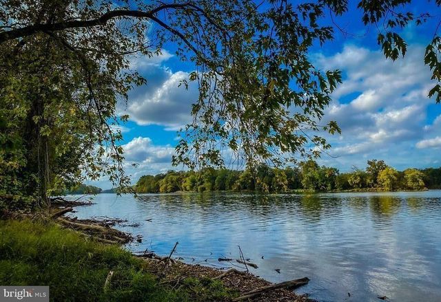 20372 BRIARCLIFF TER, Sterling, VA 20165