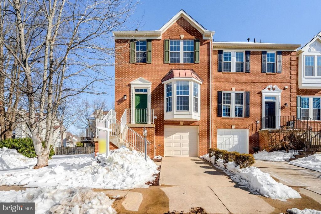 20372 BRIARCLIFF TER, Sterling, VA 20165