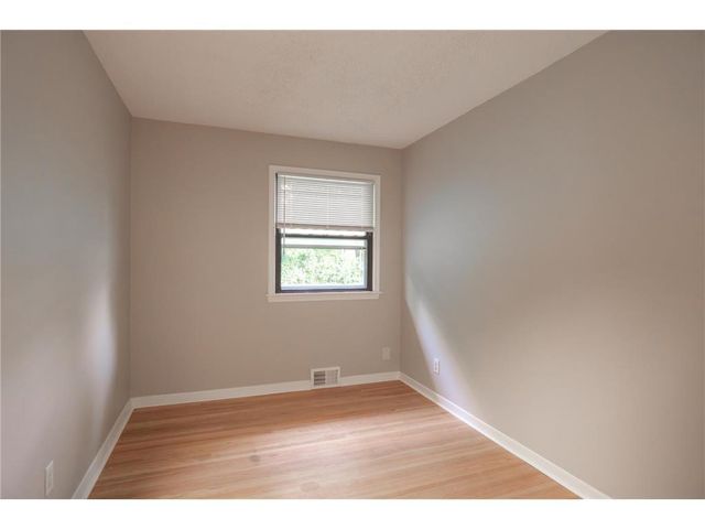 5412 Maryland Avenue N, Crystal, MN 55428