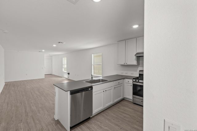 4431 MARTIN WAY, San Antonio, TX 78222